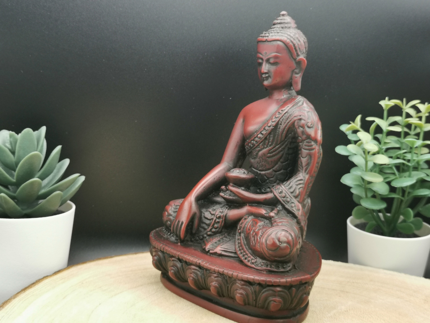 Erdender Buddha aus Resin | Gießharz | ca. 13cm