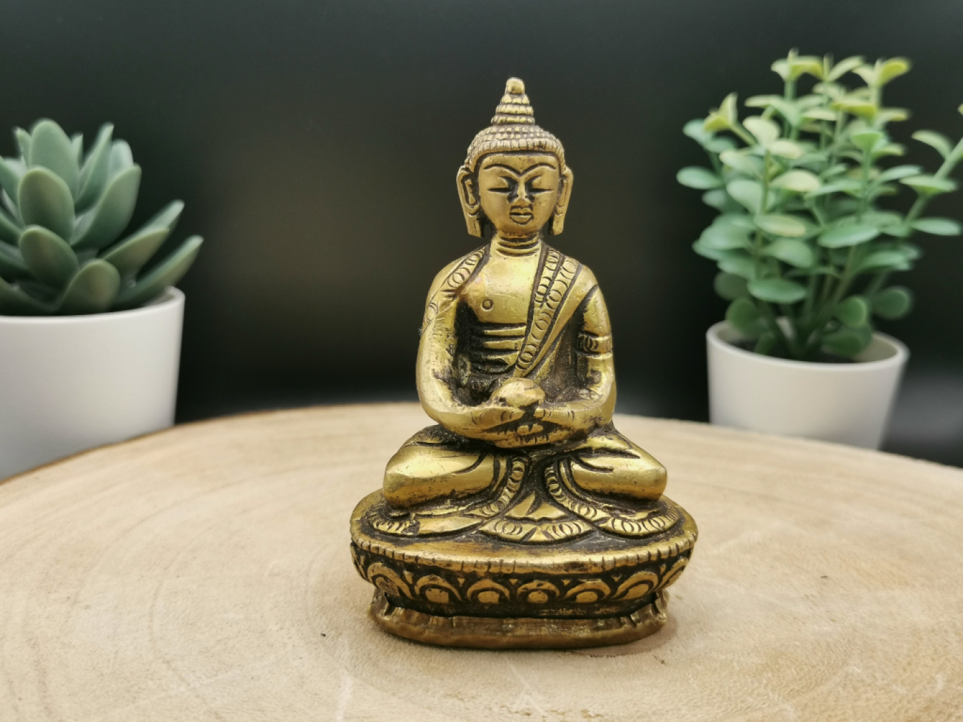Kleiner Amitabha Buddha aus Messing | matt | 8cm