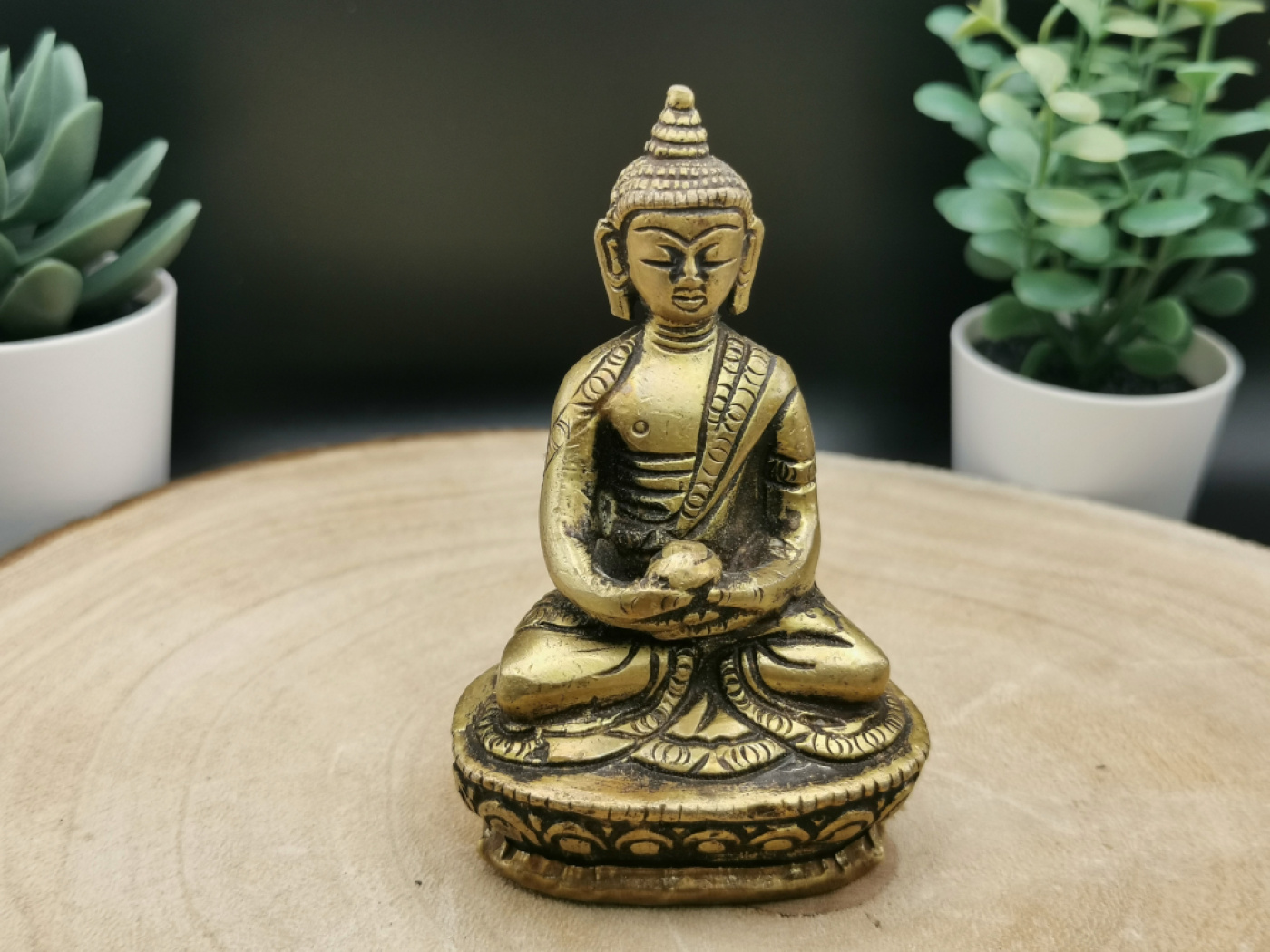 Kleiner Amitabha Buddha aus Messing | matt | 8cm