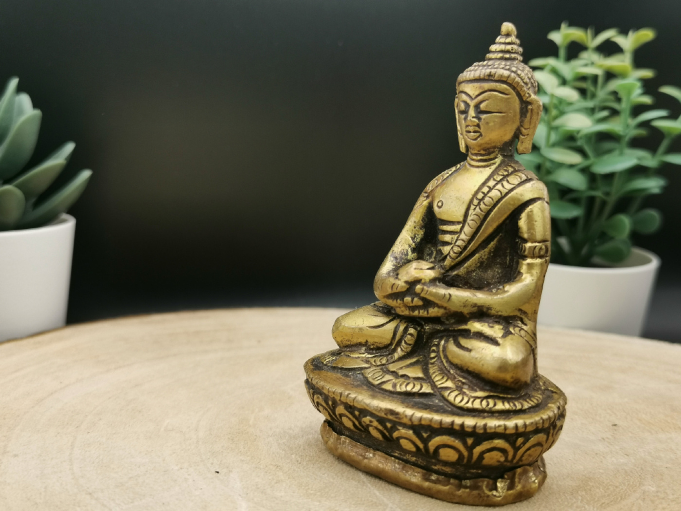Kleiner Amitabha Buddha aus Messing | matt | 8cm