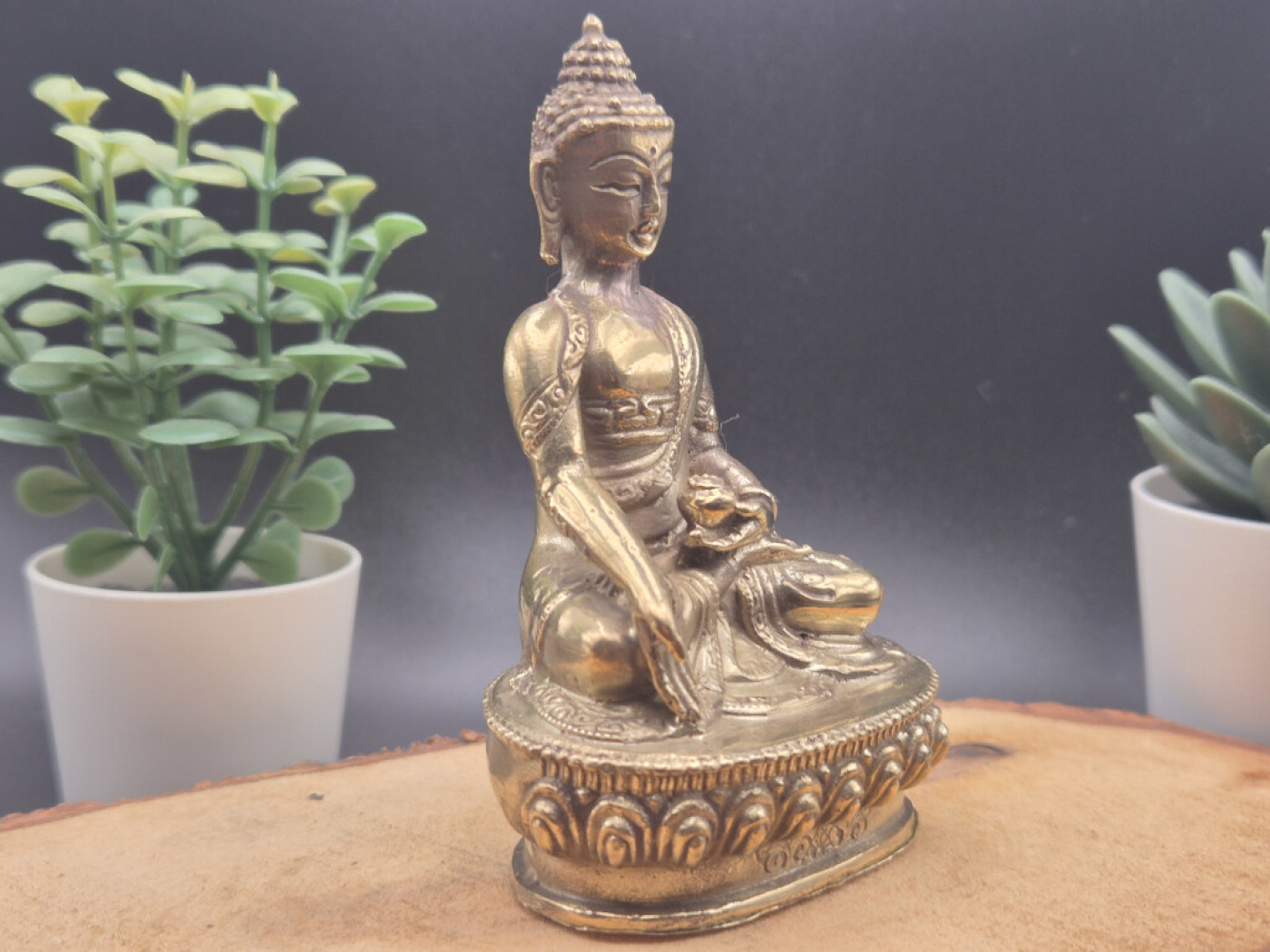 Segnender Buddha aus Messing | ca. 9 cm