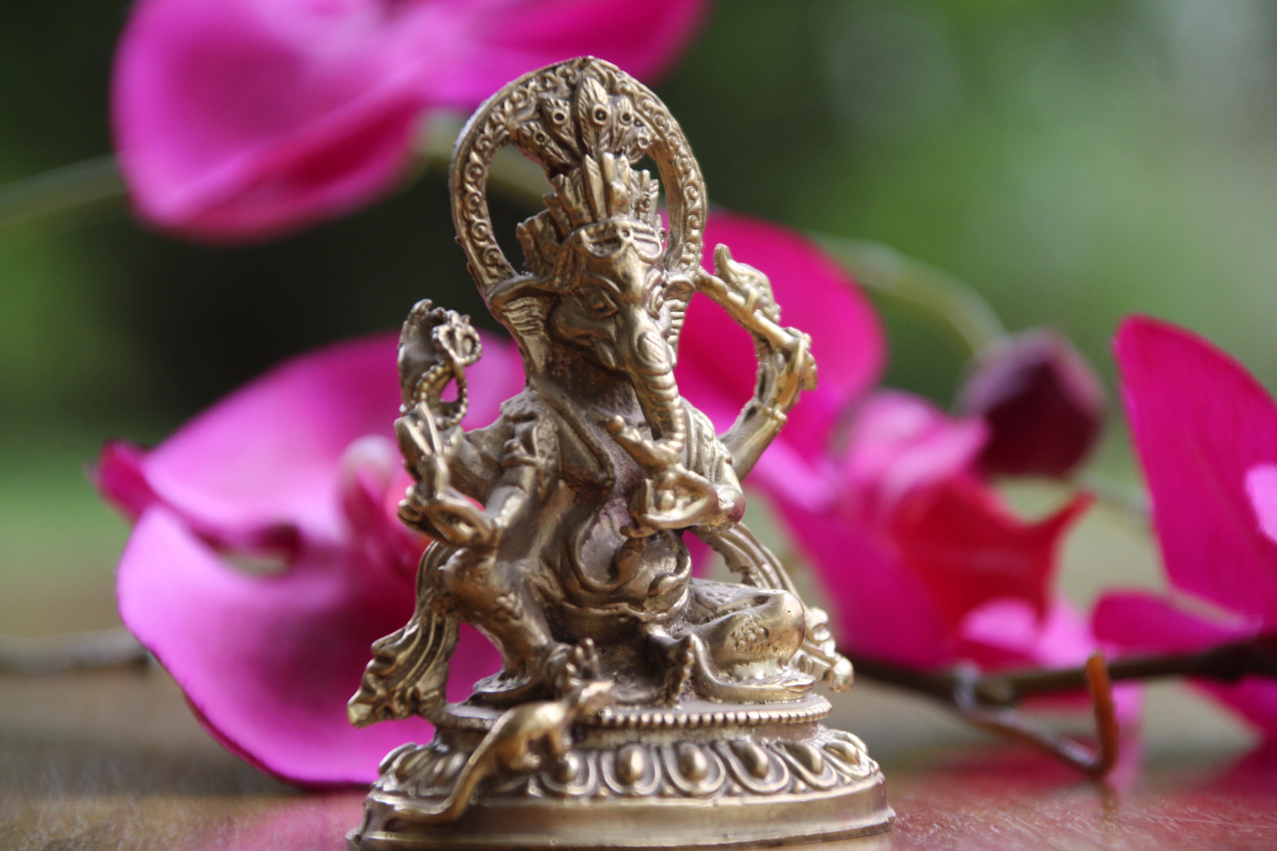 Ganesh Figur aus Messing – handgefertigt in Nepal | 7 cm | Nepalesischer Stil