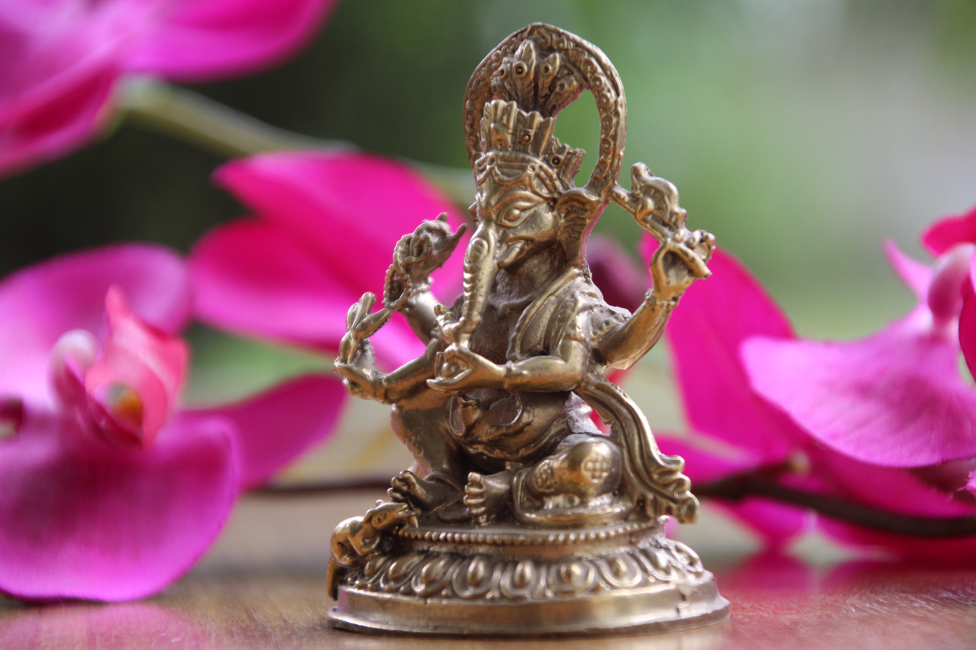Ganesh Figur aus Messing – handgefertigt in Nepal | 7 cm | Nepalesischer Stil