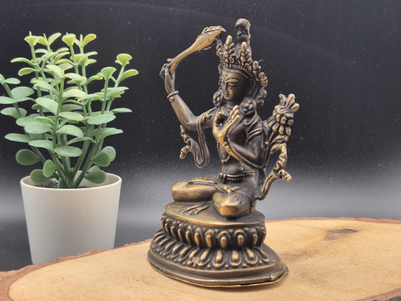 Manjushri – Bodhisattva der Weisheit | Messing in antiker Optik | ca. 10 cm