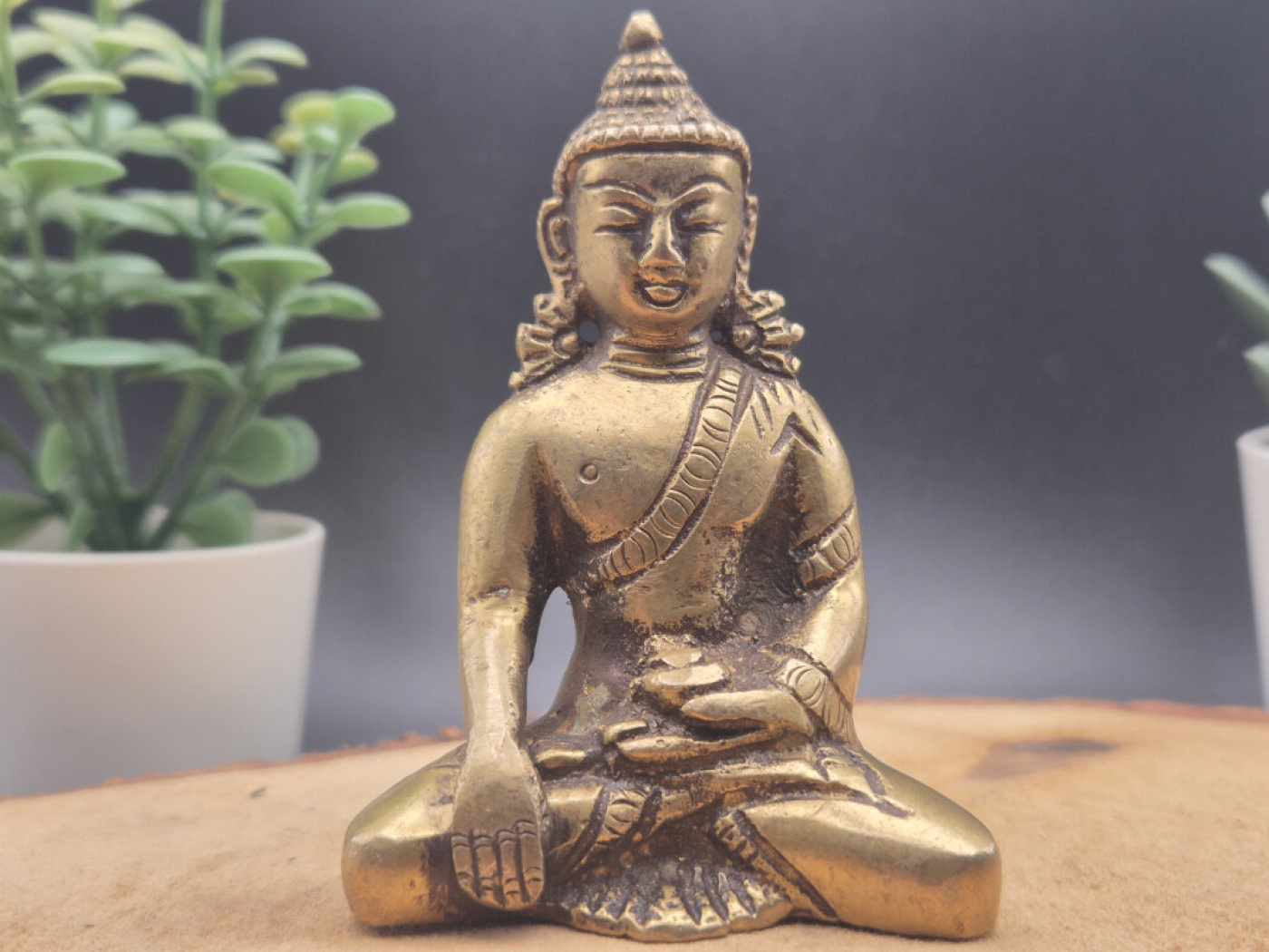 Erdender Buddha aus Messing | Ohne Sockel | ca. 8 cm