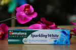 Ayurveda Zahnpasta Sparkling White | 80g, Himalaya™
